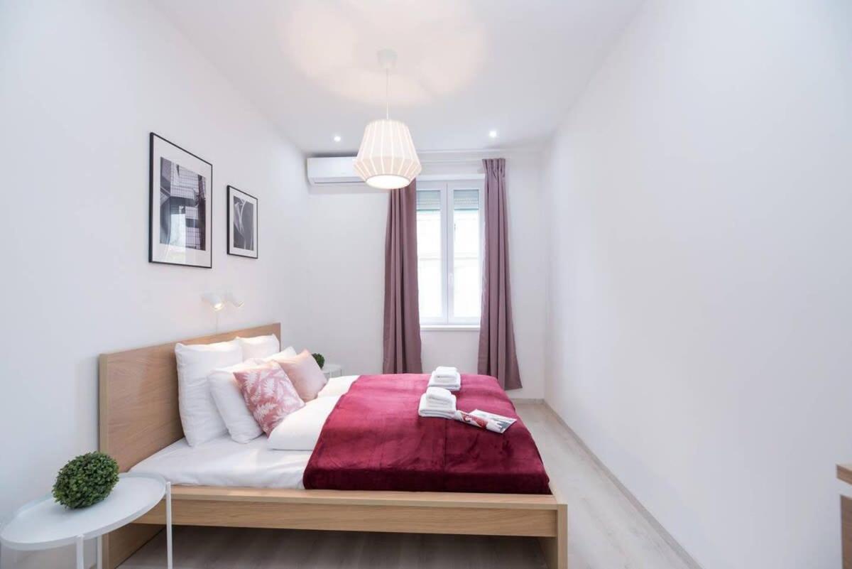 Trendy Central Apartment At Castle Budapest Extérieur photo